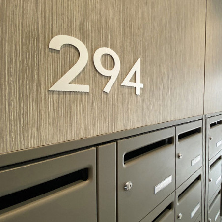 Chiffre découpé laser : 8