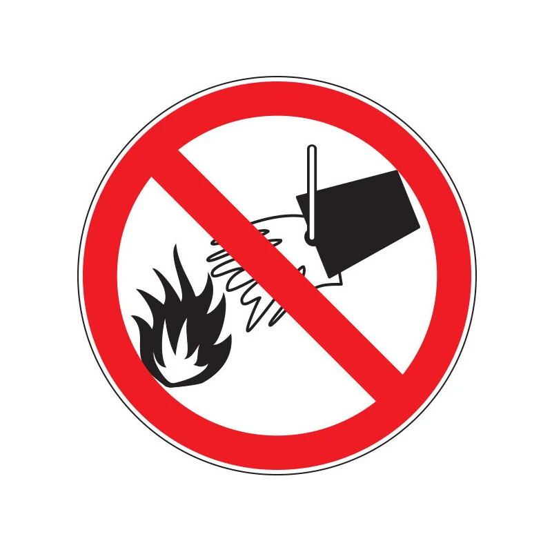 Pictogramme d'interdiction Interdiction de projeter de l'eau sur le feu