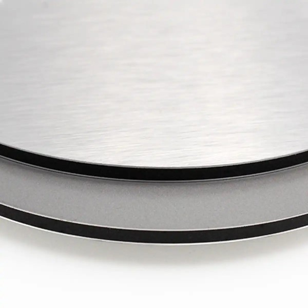 Impression sur Dibond – Panneaux rigides aluminium pour intérieur et extérieur | Aluplex Signalétique