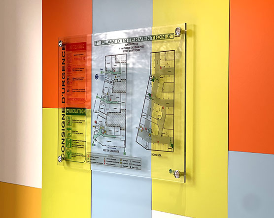 signalétique de sécurité hôtel plan plexi