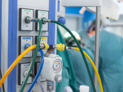 Marquage des réseaux de gaz médicaux : normes et pose